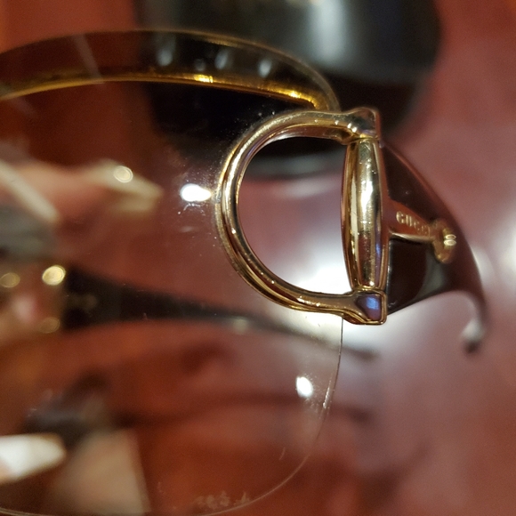 Gucci shade glasses - Picture 2 of 5